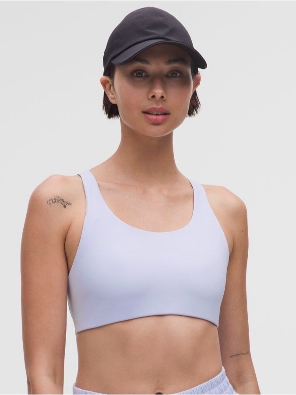 lululemon set: 4in hotty hot shorts and size small nulux sports bra serene blue - Picture 5 of 5